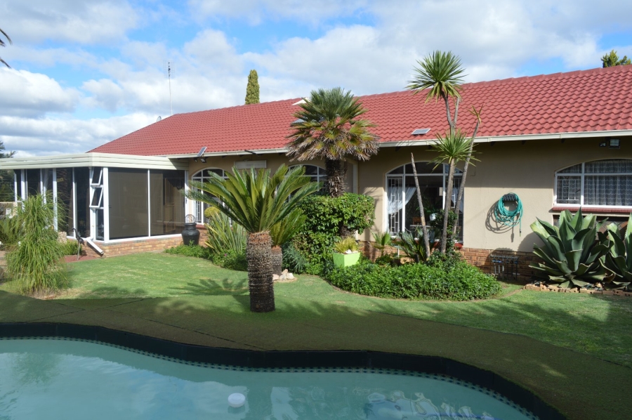 3 Bedroom Property for Sale in Meiringspark North West
